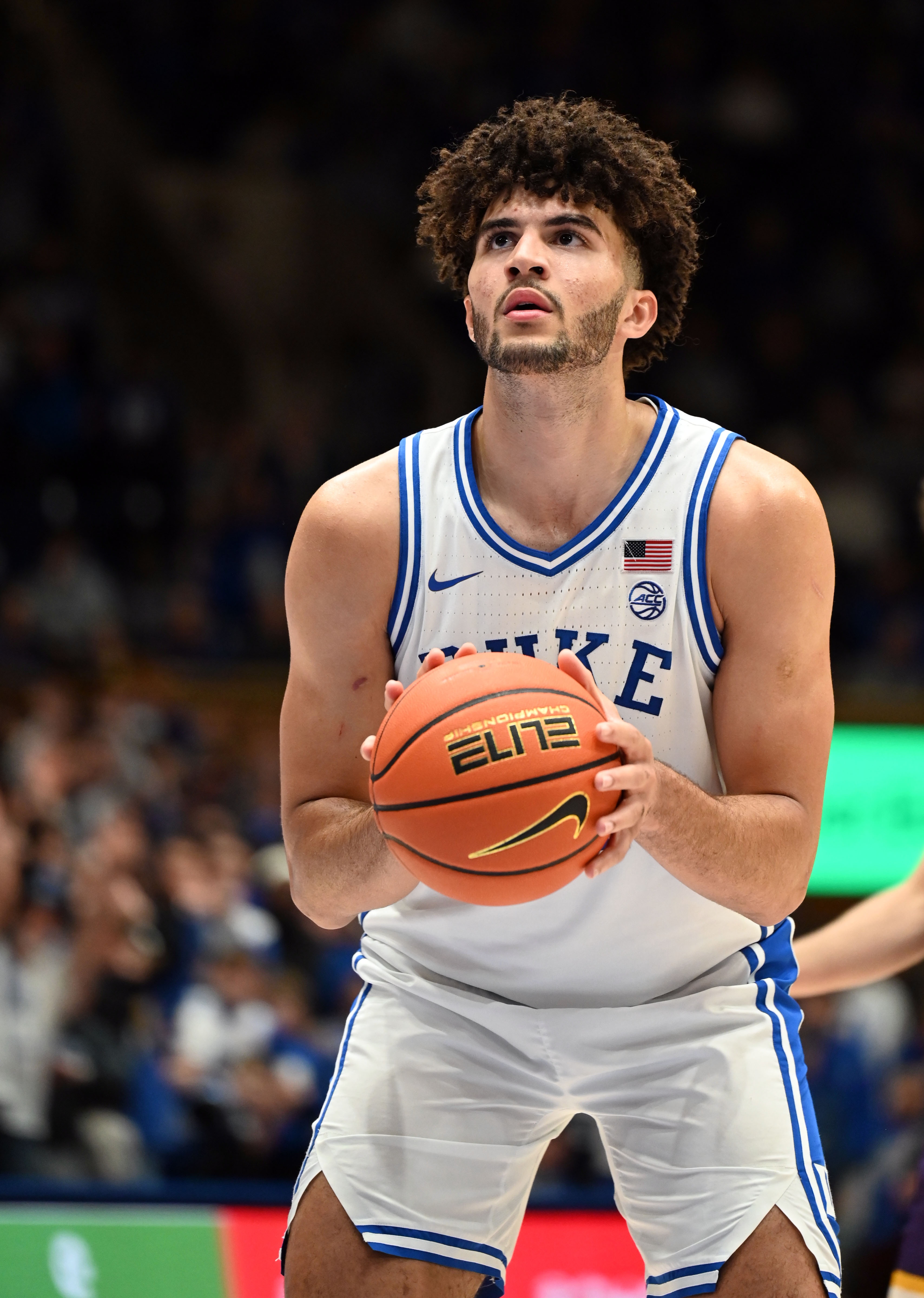 加拿大预测-冲状元!卡梅隆·布泽尔半场狂轰20+9+2+2&12罚10中 对手全队22分