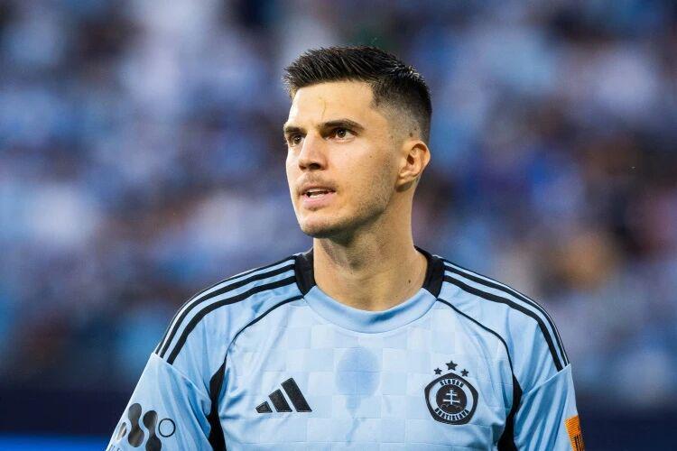 中超转会动态：罗马诺确认托利奇加盟浙江队，国安新援与球队会合